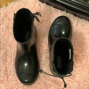 Waterproof rubber boot!